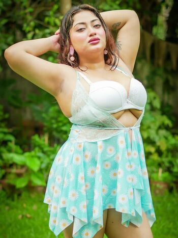 Full leaked Priti roy private photo