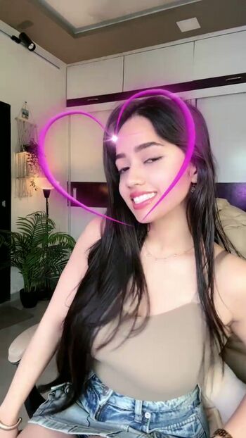 Full leaked Priyankaabhuti private photo