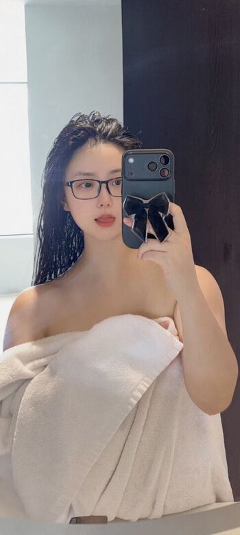 Full leaked Qiaoniutt private photo
