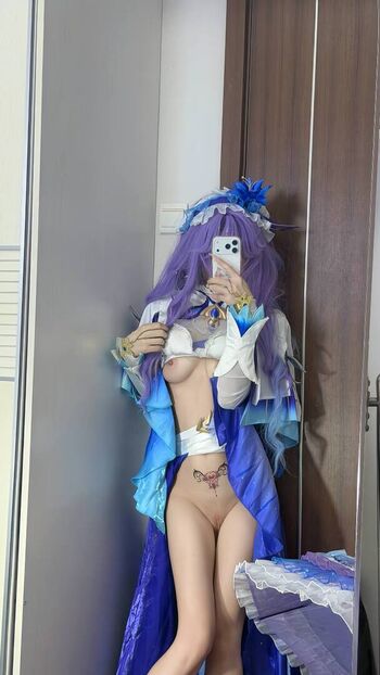 Full leaked Qinger yaa private photo