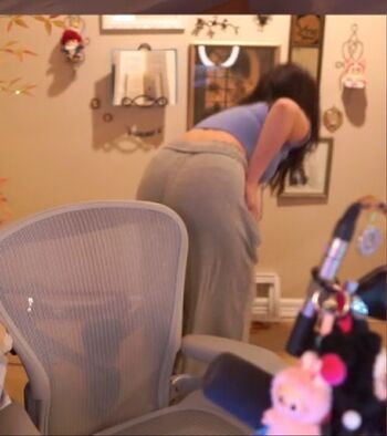 Full leaked Quarterjade page private photo