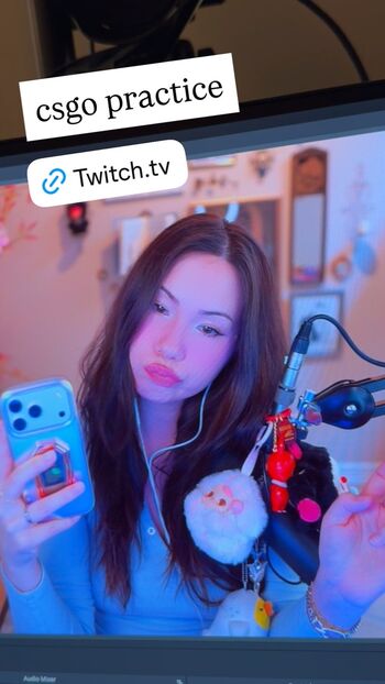Full leaked Quarterjade page private photo