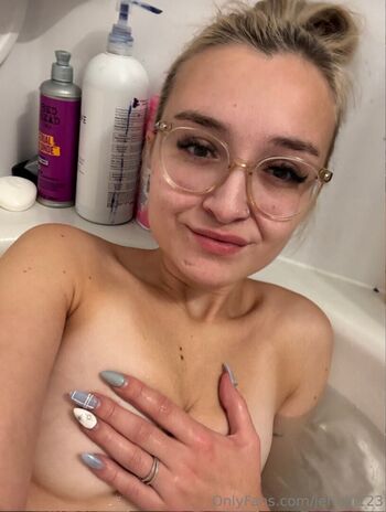 Leaked Quebecoises  page private photo viral onlyfans