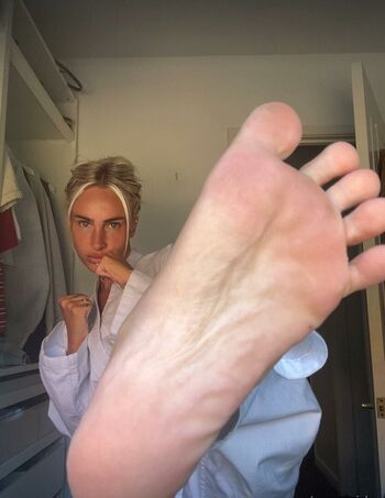 Full leaked Queenkickchick private photo