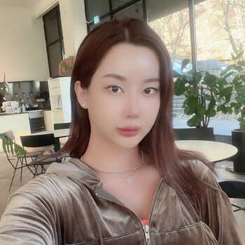 Leaked Queensiyeon private photo viral onlyfans