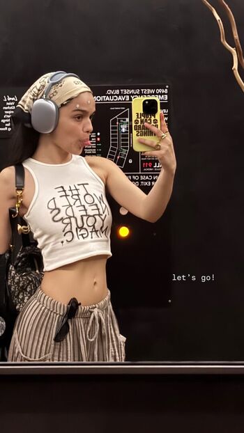 Full leaked Rachel zegler page private photo