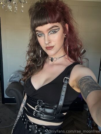rae_moonfree