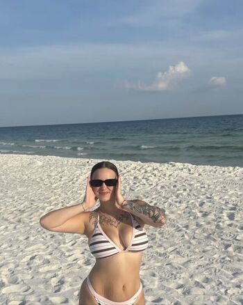 Full leaked Raeeebby private photo