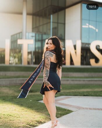 Full leaked Raelynn page private photo