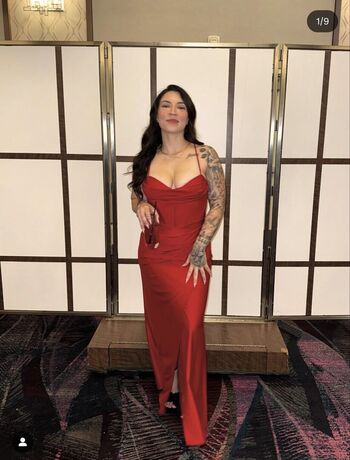 Full leaked Raelynn private photo