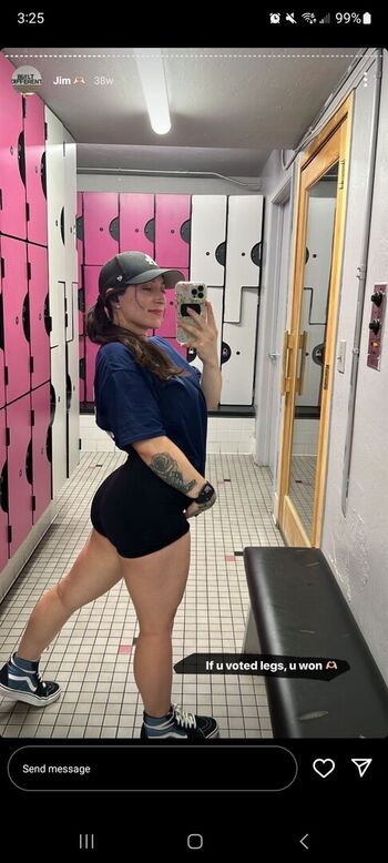 Full leaked Raelynn page private photo