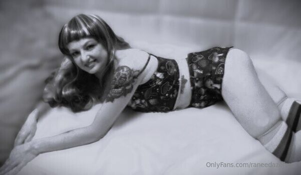 Full leaked Raneedazefree private photo