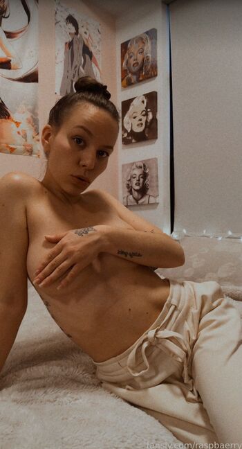 Full leaked Rasbaerry private photo