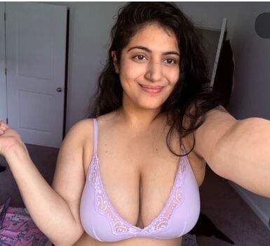 Full leaked Rashmi van private photo