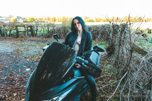 Full leaked Raven alternative private photo