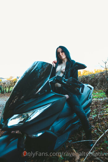 Full leaked Raven alternative private photo