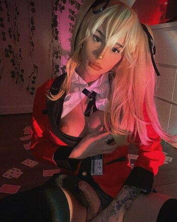 Full leaked Ravena private photo