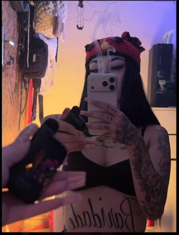 Full leaked Ravena private photo