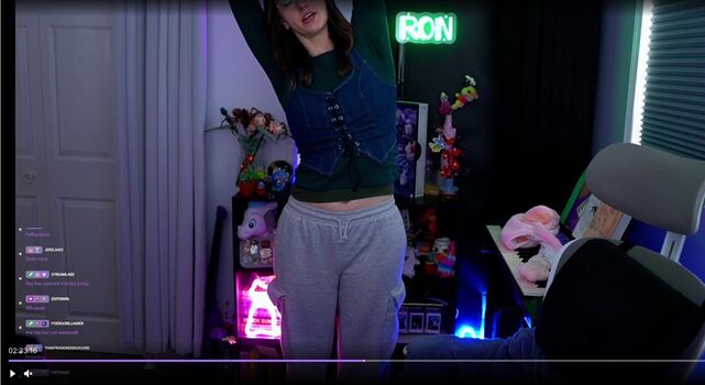 Full leaked Rayactions page private photo