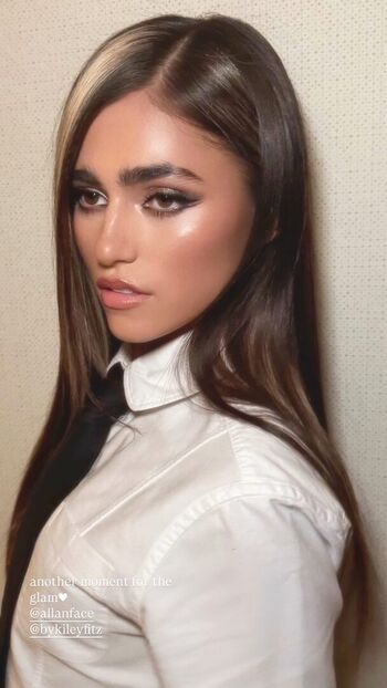 Full leaked Rayna v private onlyfans photo