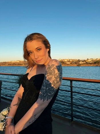 Full leaked React girlsyt private photo