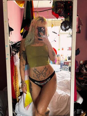 Full leaked Red e bunny private photo