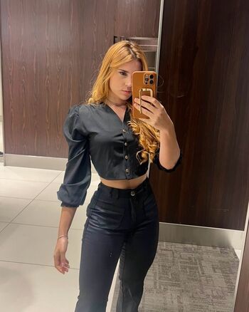 Full leaked Red haired private photo