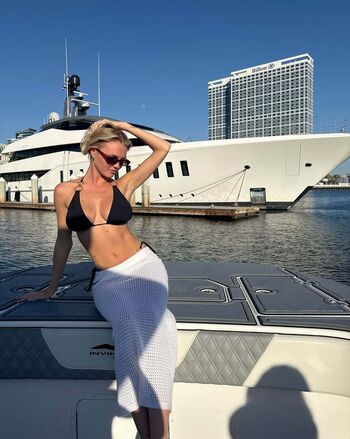 Full leaked Reese johnson private photo