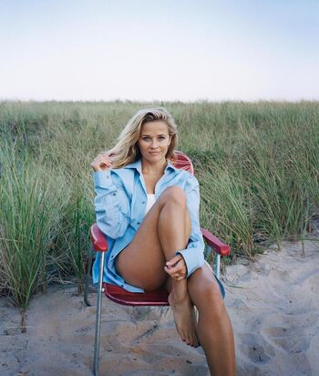 Full leaked Reese witherspoon private photo