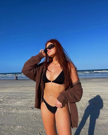Full leaked Reesetwiggs private photo