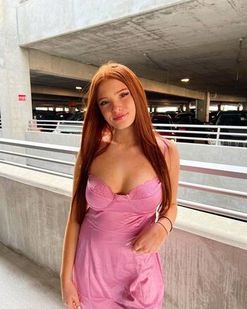 Full leaked Reesetwiggs private photo