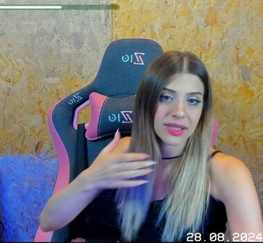 Full leaked Rem sakmar private photo