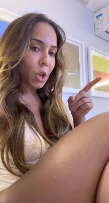 Full leaked Renata frisson page private photo