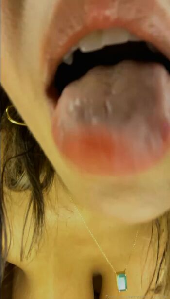 Full leaked Renata frisson page private photo