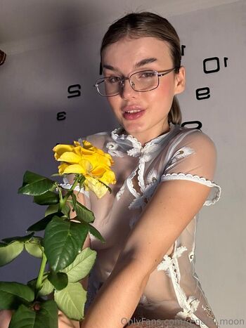 Full leaked Renata moon private photo