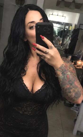 Full leaked Renee nat private photo