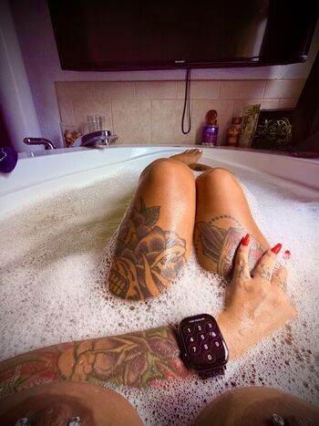 Full leaked Renee nat private photo