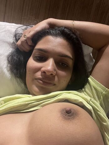 Full leaked Reshmi r nair private photo
