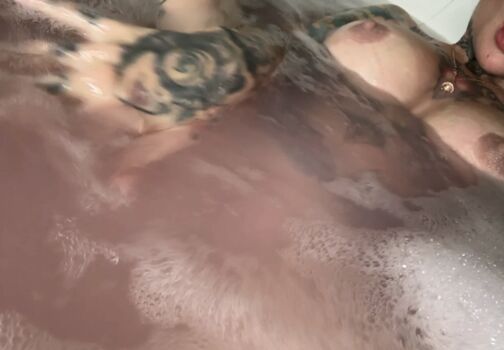 Leaked Ellieleen / private photo viral onlyfans