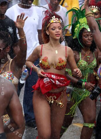 Full leaked Rihanna  page private photo