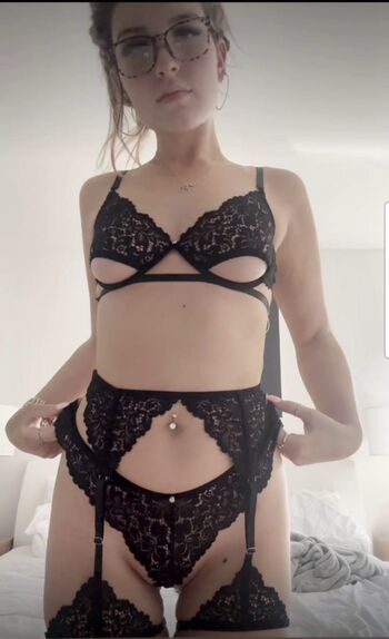 Full leaked Riley parson page private photo