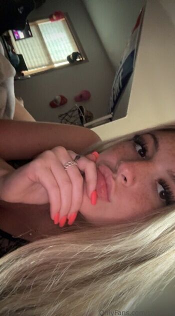 Full leaked Riley parson private photo