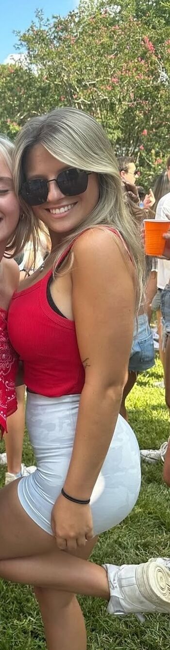 Leaked Iza cantora/ private photo viral onlyfans