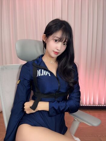 Full leaked Riribebe page private photo
