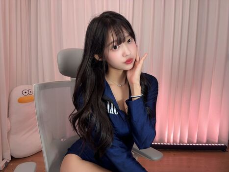 Full leaked Riribebe page private photo