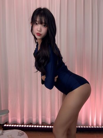 Full leaked Riribebe page private photo
