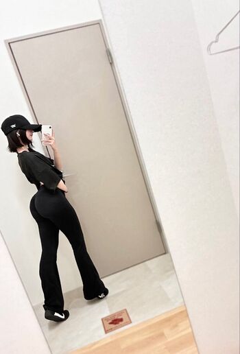 Full leaked Riribebe page private photo
