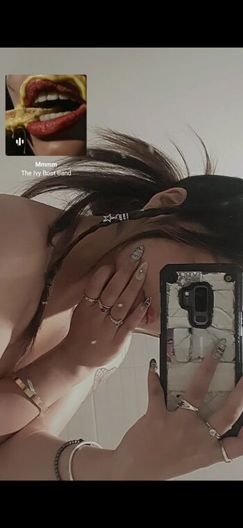 Full leaked Rizz rolled page private photo