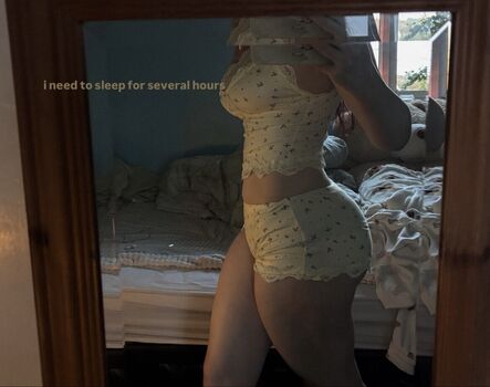 Full leaked Robyn page private photo