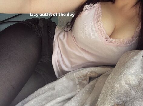 Full leaked Robyn private photo